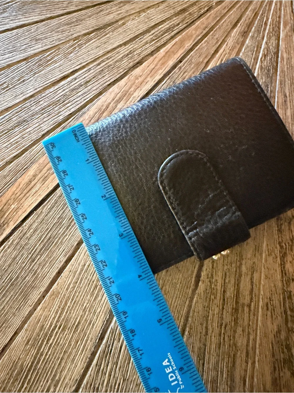 Buxton Women’s black Leather Trifold Wallet multi card compartment organizer
